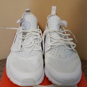 Mens sneakers